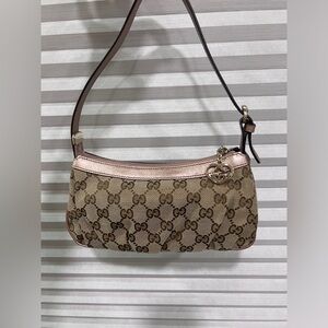Auth🩷Vintage Gucci bag.Pink